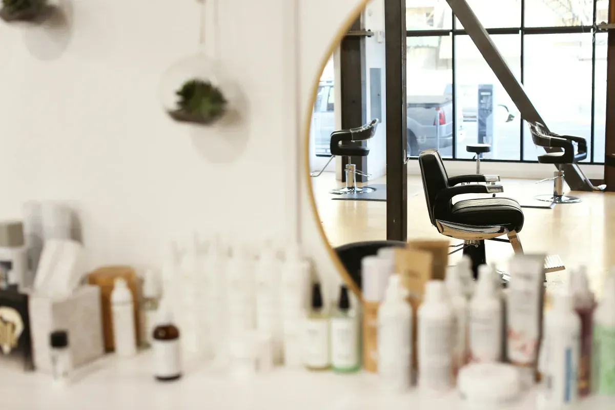 Produits de soins capillaires professionnels de la marque Sweo